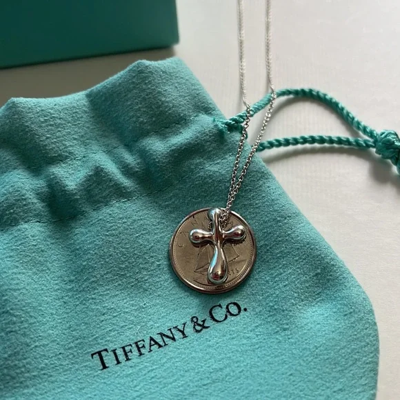 Sold💓TIFFANY & CO.
Cross Pendant Necklace💓 - Picture 10 of 11